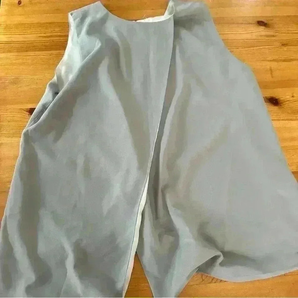 Philosophy Light Gray Sleeveless Blouse - Picture 1 of 6